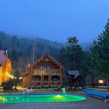 Котедж "Villa Затишна" Mykulychyn Exterior photo